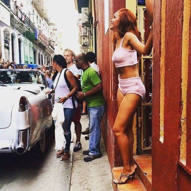 Rihanna en Cuba. Foto: Rihanna Daily / Facebook