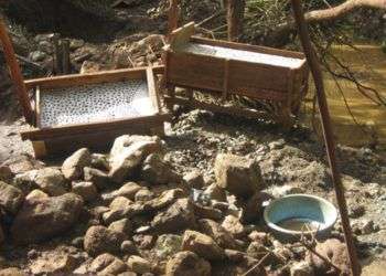 Instrumentos de minería ilegal de oro incautados en operativo policial en Holguín. Foto: Juventud Rebelde