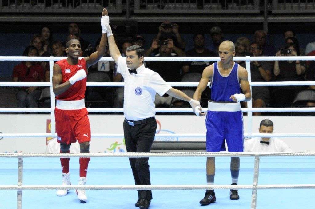 Andy Cruz dio el primer triunfo para el boxeo cubano en Toronto. Foto: Roberto Morejón