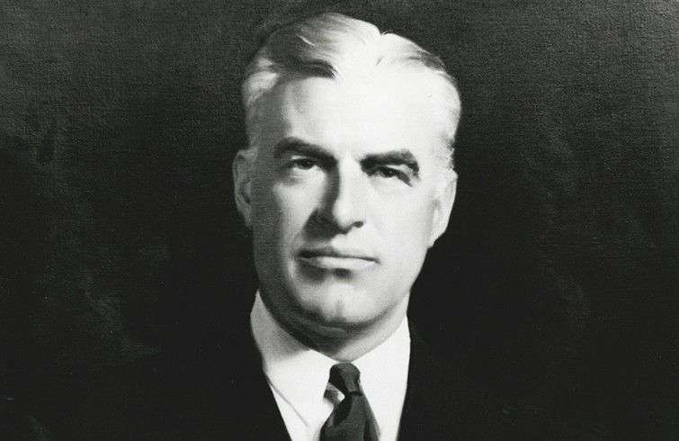 Edward Stettinius Jr, fue Secretario de Estado entre 1944 y 1945, bajo las presidencias de Franklin D. Roosevelt y Harry S. Truman.