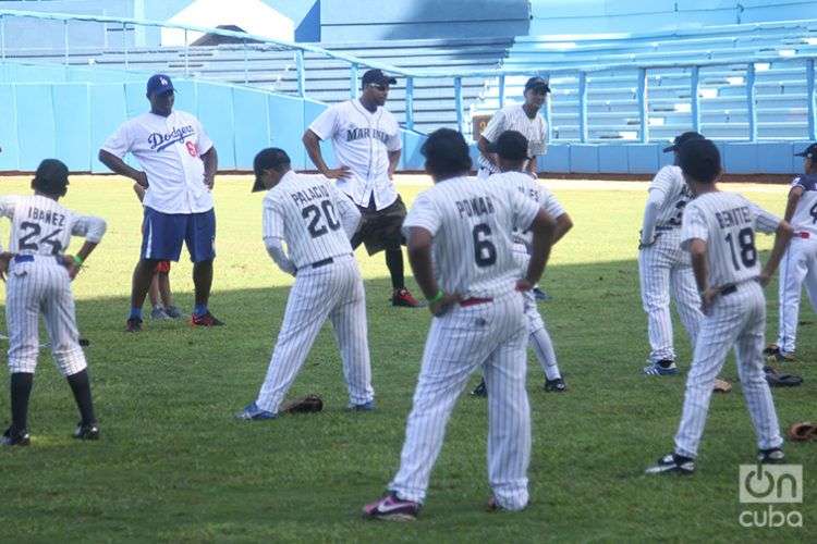 Clínica impartida por jugadores de MLB en Cuba en diciembre de 2015. Foto: Roberto Ruiz.