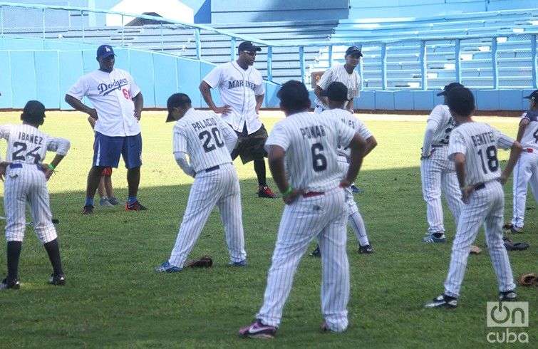 Clínica impartida por jugadores de MLB en Cuba en diciembre de 2015. Foto: Roberto Ruiz.