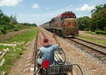 Cuba y Rusia avanzan en las negociaciones de un proyecto conjunto para modernizar el sector ferroviario de la Isla. Foto: Eduardo Palomares / Granma.