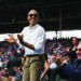El presidente Barack Obama y el presidente Raúl Castro aplauden una carrera de los Rays de Tampa Bay contra la selección de Cuba en el Estadio Latinoamericano de La Habana, Cuba, 22 de Marzo 2016. Foto: Pete Souza / Casa Blanca