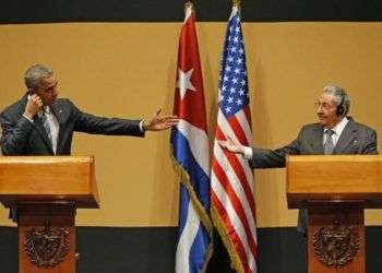 Barack Obama junto a Raúl Castro durante su visita a La Habana. Foto: Al Díaz / Miami Herald