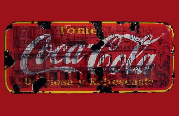 Obra del artista cubano Kadir López: Coca Cola, 2008.