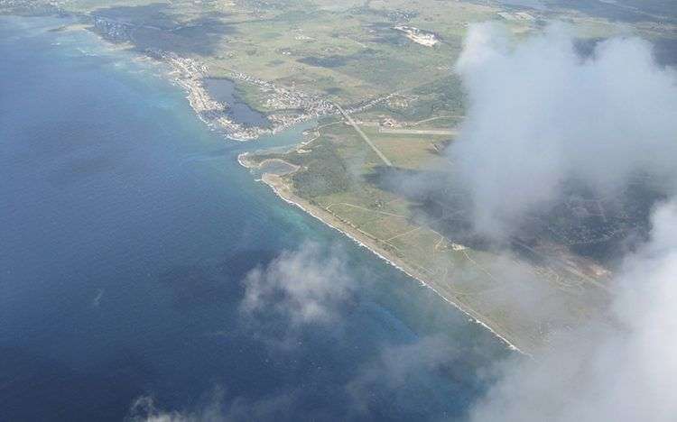 La costa de Cuba desde un avión. Foto: lainvernada.wordpress.com