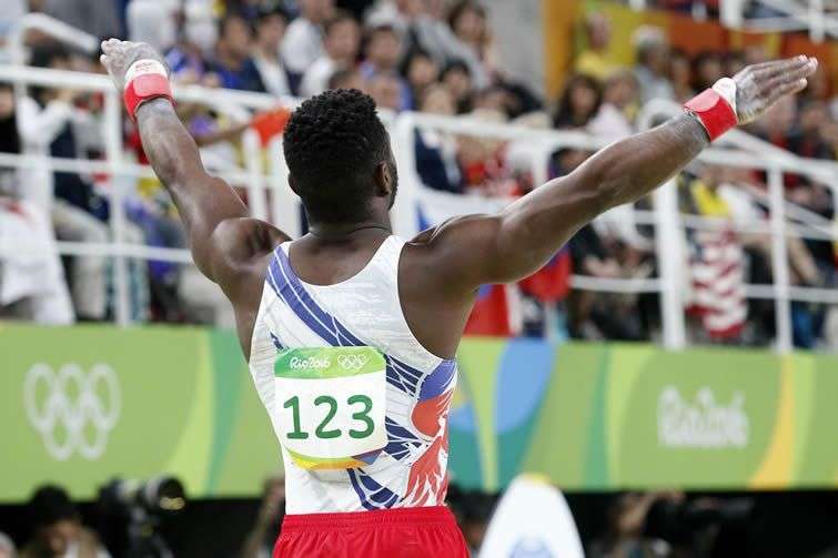 Manrique Larduet de Cuba, compite en el All Around de la gimnasia artística de los Juegos Olímpicos de Río de Janeiro. Foto: Roberto Morejón / JIT