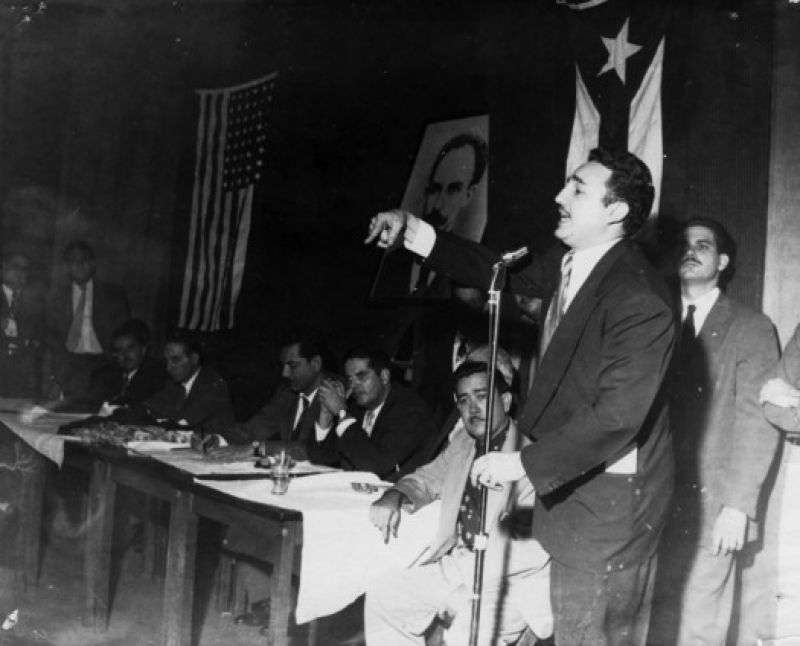 Fidel en el Flager Theater, en Miami en noviembre de 1955.
