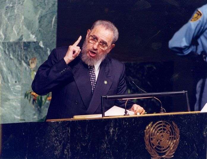 Durante la Cumbre del Milenio, Fidel Castro vuelve a dirigirse a la Asamblea General de las Naciones Unidas en Nueva York. En septiembre de 2000. 