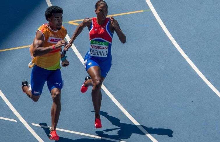 Desde el carril 5 Omara Durand dominó la prueba de los 200m de principio al fin. Foto: Bob Martin / OIS / IOC.