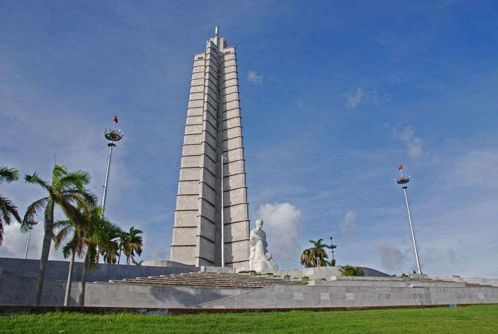 Memorial José Martí. Foto tomada de Mountains Of Travel Photos.