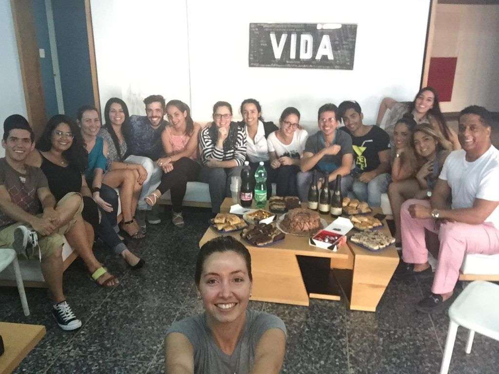 El equipo de OnCuba en La Habana reunido en la oficina en diciembre 2016.