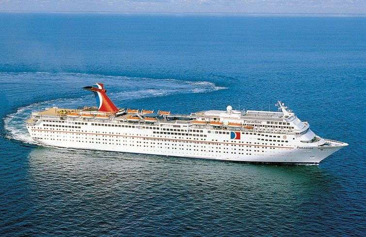 El Carnival Paradise comenzará a viajar a Cuba en junio. Foto: cruisemates.com.