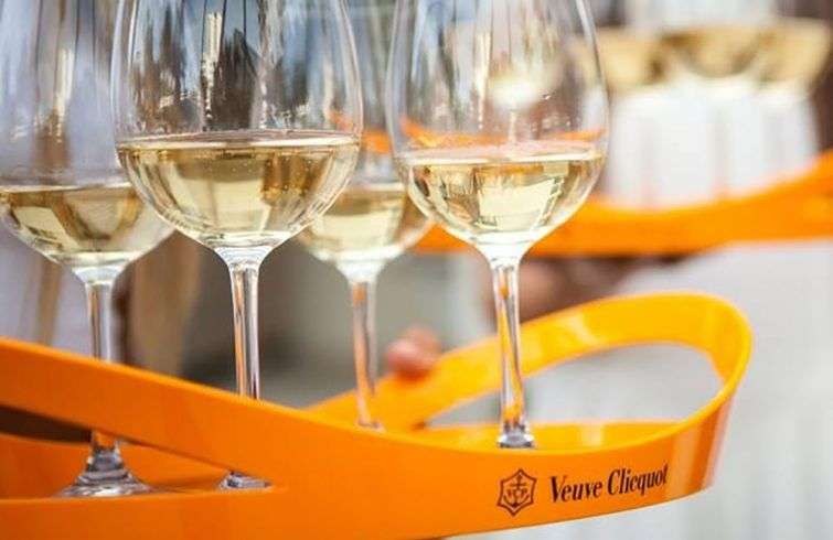 "Veuve Clicquot no es solamente un champán, es un estilo de vida".