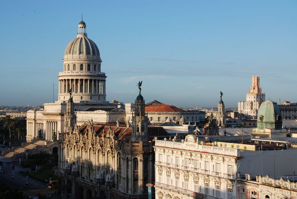  Gran Teatro de la Habana. Foto tomada de Mountains Of Travel Photos.