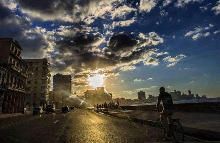 Malecón habanero. Foto: Desmond Boylan (Detalle).