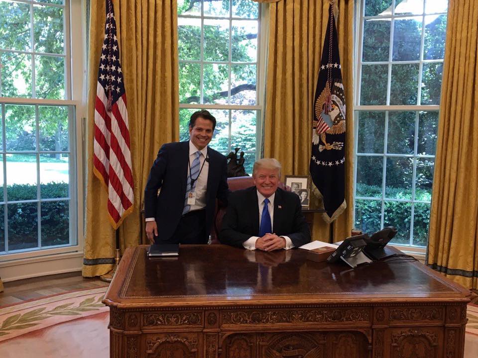 Junto al presidente Trump en la Oficina Oval. Foto: Tomada de Fb de Anthony Scaramucci
