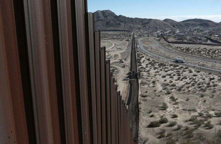 La frontera entre EE UU y México en el Estado de Nuevo México. Foto: Christian Torres / AP.