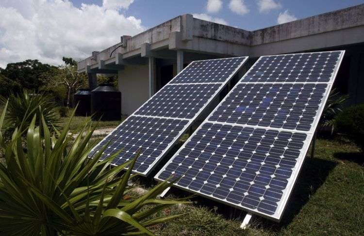 Paneles solares en Cuba. Foto: IPS.