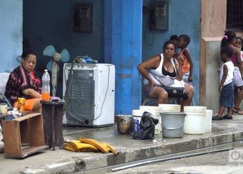 La Habana intenta volver a la vida luego del paso del huracán Irma. Foto: Otmaro Rodríguez.