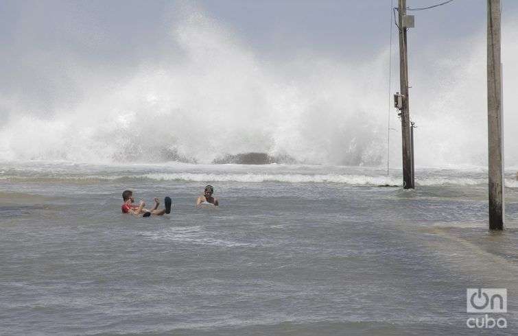 En la Habana, después del huracán Irma. Foto: Claudio Pelaez Sordo.