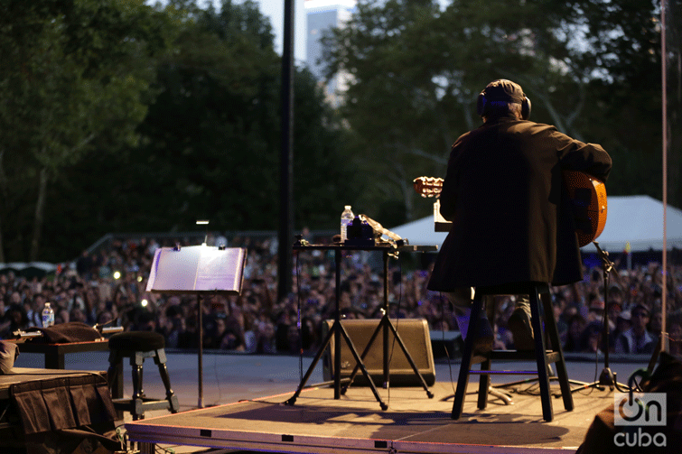 Silvio Rodríguez en Summer Stage. Foto: Gabriel Guerra Bianchini.