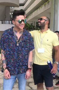 Dorian con el cantante cubano Diván.