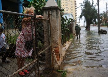 Inundaciones en La Habana Foto:Yamil Lage/AFP/Getty Images