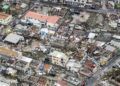 Fotografía facilitada por el Departamento de Defensa de Holanda, que muestra una vista aérea de los daños causados por el huracán Irma a su paso por Philipsburg, en la isla de St. Martin. Foto: EFE.