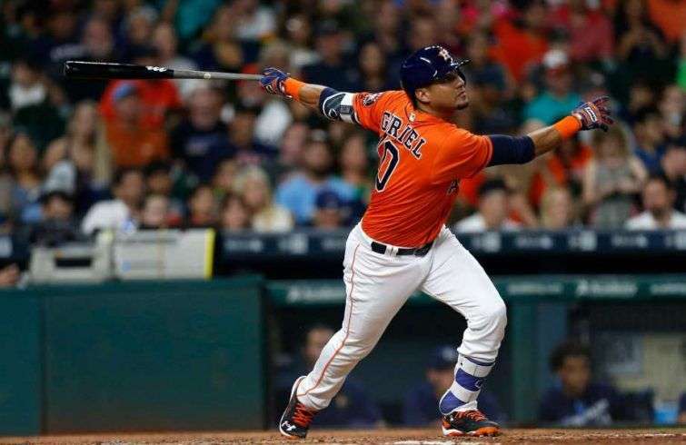Yuli Gurriel llegó a la Serie Mundial con los Astros de Houston. Foto: Karen Warren / Houston Chronicle.