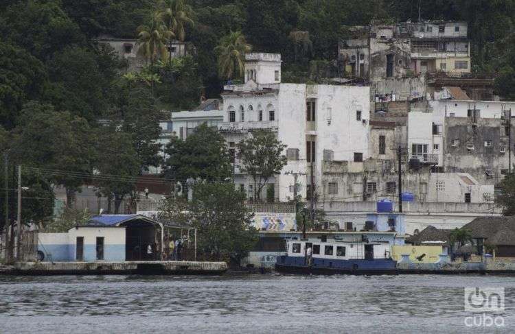 Casablanca se halla situado al este de la entrada de la Bahía de La Habana. Foto: Otmaro Rodríguez.