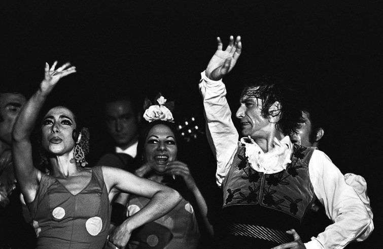 Cristina Hoyos y Antonio Gades en La Arboleda, de Girona, en 1969. Foto: Isabel Steva.