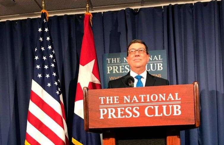 El canciller cubano, Bruno Rodríguez, en conferencia de prensa esta tarde en Washington. Foto: Cancillería de Cuba en Twitter.