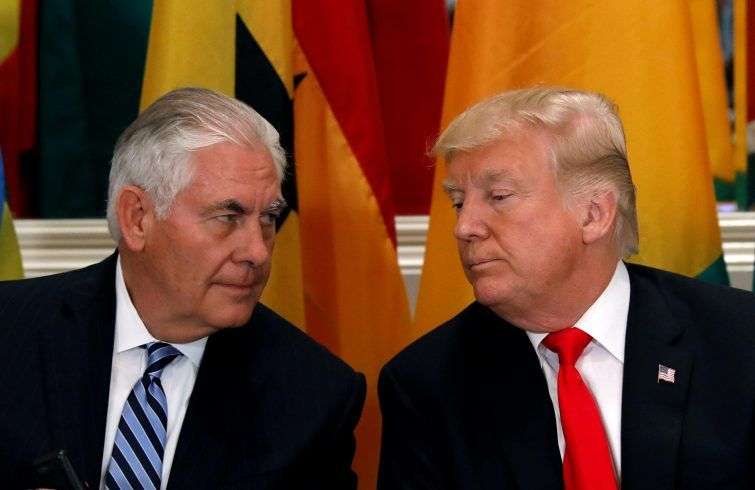 Donald Trump y el Secretario de EstadoRex Tillerson. Foto: Kevin Lamarque/REUTERS