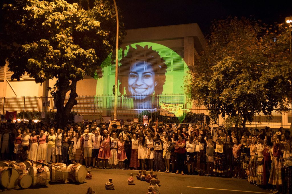 Protesta el sábado 14 de abril en Río de Janeiro, por el asesinato de la concejal local Marielle Franco y su chofer. Foto: Leo Correa / AP.