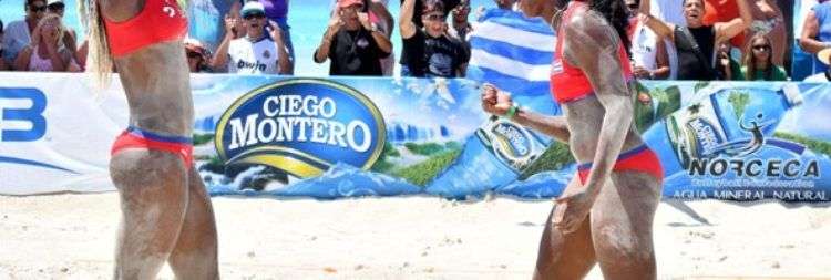 Cuba ganó la medalla de oro entre las mujeres en el circuito de Norceca, en Varadero. Foto: Ernesto Beltré.