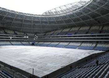 Vista del estadio de Samara, que a menos de tres meses de la Copa Mundial todavía no tiene el césped instalado. Foto: Oleksandr Stashevskyi / AP.