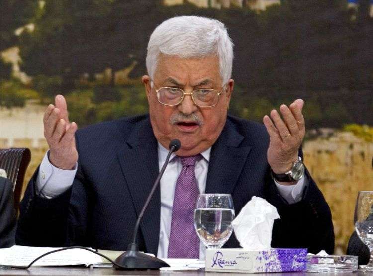 Presidente palestino Mahmud Abbas durante una reunión en la ciudad de Ramala, en Cisjordania., enero de 2018 El mandatario fue hospitalizado el domingo 20 de mayo por fiebre. Foto: Majdi Mohammed / AP.