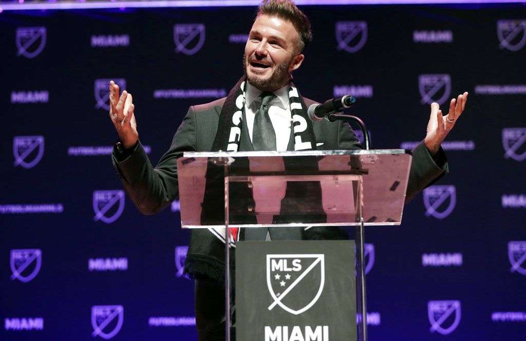 El ex futbolista David Beckham anuncia que MLS tendrá un nuevo equipo. Foto: Lynne Sladky / AP.