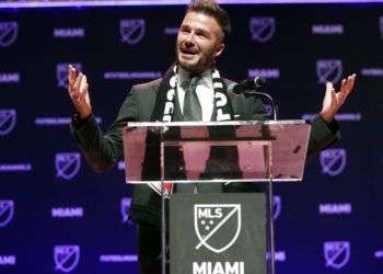 El ex futbolista David Beckham anuncia que MLS tendrá un nuevo equipo. Foto: Lynne Sladky / AP.