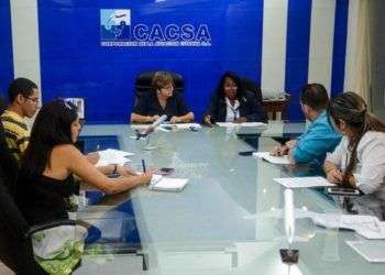 Conferencia de prensa del Instituto de Aeronáutica Civil de Cuba (IACC). Foto: Abel Padrón / ACN.