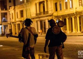 Músicos ambulantes en La Habana. Fotos: Dahian Cifuentes.