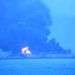 El petrolero con bandera panameña Sanchi arde tras una colisión con un mercante hongkonés cerca de la costa oriental china, el domingo 7 de enero de 2018. Foto: Guardia Costera de Corea del Sur via AP.