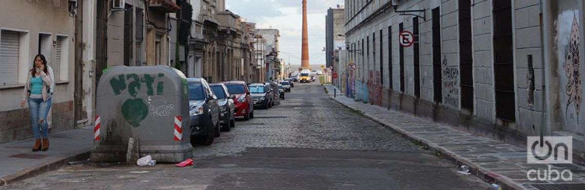 Calle de la ciudad vieja de Montevideo, Uruguay. Foto: G. J. Rojas.