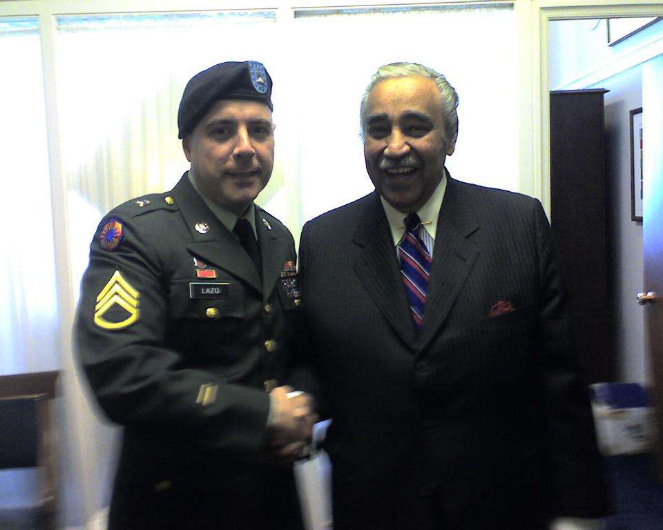 Con el senador Charles Rangel, en Washington. Foto: Cortesía del entrevistado.