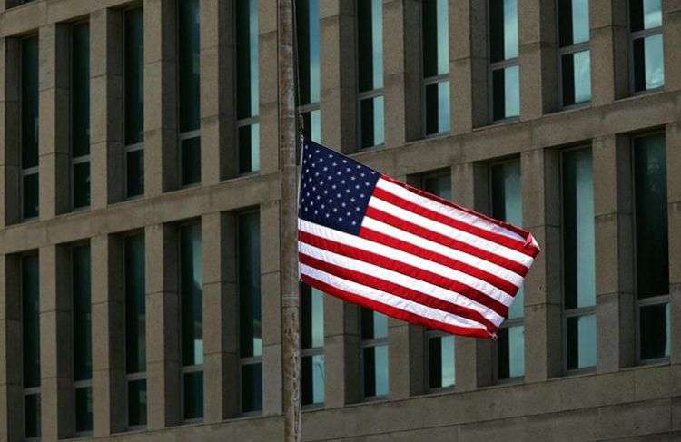 Embajada de Estados Unidos en La Habana. Foto: Alejandro Ernesto / EFE / Archivo.