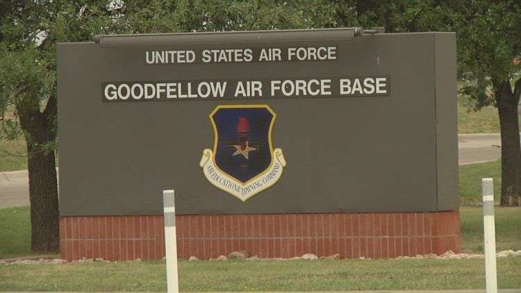 No se dio a conocer el número de migrantes que serán alojados en Fort Bliss y la base Goodfellow de la Fuerza Aérea.