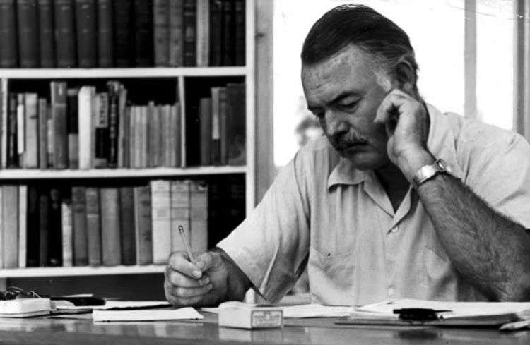 ¿Puede uno imaginarse seriamente el efecto de las actuales regulaciones, de haber estado en vigor en La Habana en 1939 o en Cojímar en 1951? El escritor Ernest Hemingway, Premio Nobel de Literatura, escribió gran parte de su obra en Cuba, o inspirado en Cuba.