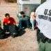 Inmigrantes ilegales en la frontera de los Estados Unidos. Foto: Ross D. Franklin / AP / Archivo.